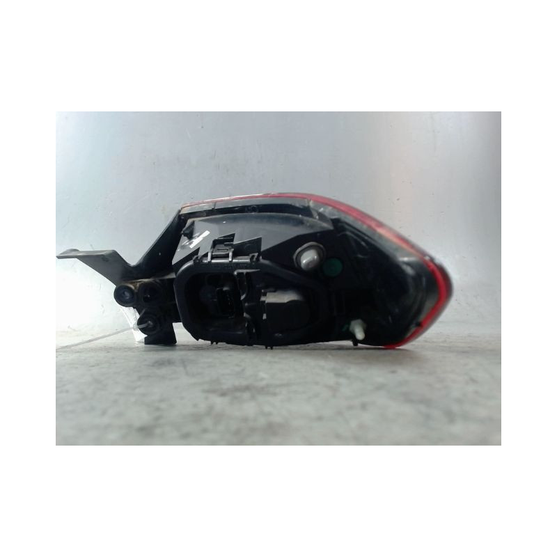 FEU ARRIERE GAUCHE  RENAULT CLIO IV