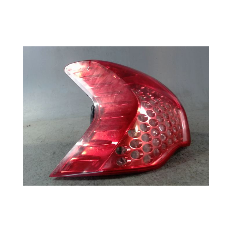 FEU ARRIERE GAUCHE  PEUGEOT 3008 2009-