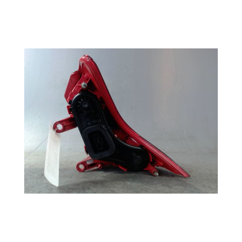 FEU ARRIERE GAUCHE  PEUGEOT 3008 2009-