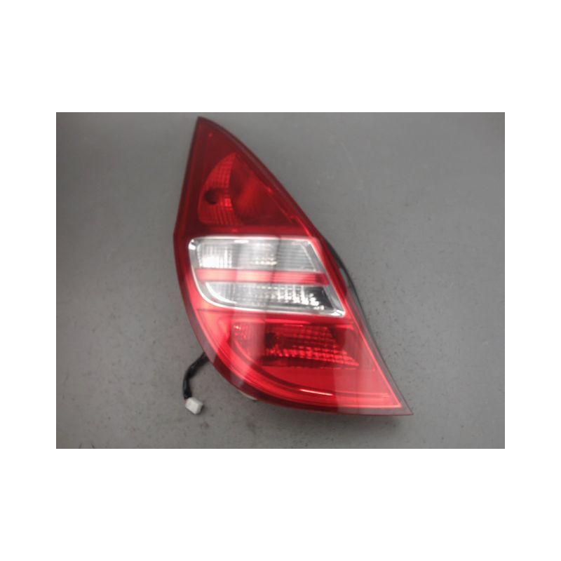 FEU ARRIERE GAUCHE  HYUNDAI I30