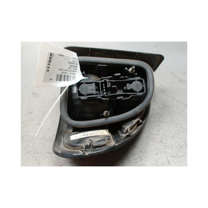 FEU ARRIERE GAUCHE  RENAULT LAGUNA 98-2000
