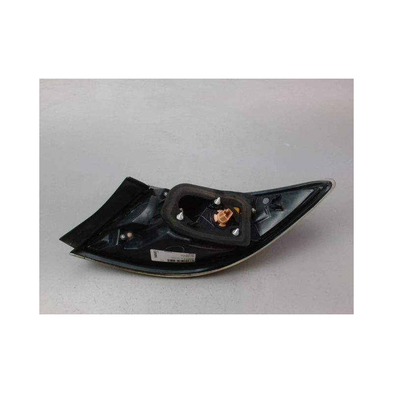FEU ARRIERE GAUCHE  MAZDA MAZDA 6 2005-