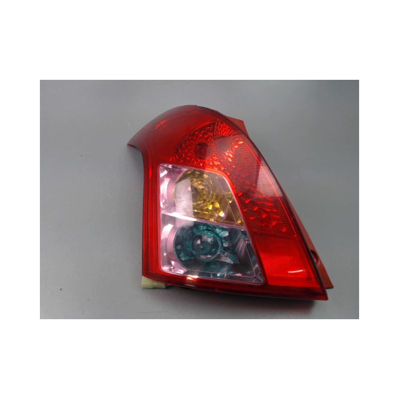 FEU ARRIERE GAUCHE  SUZUKI SWIFT III 2005-2011