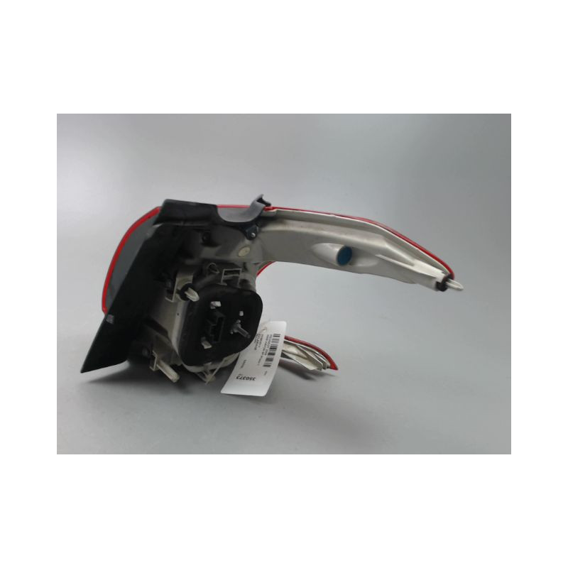 FEU ARRIERE GAUCHE  PEUGEOT 2008 Phase 1 2013-...