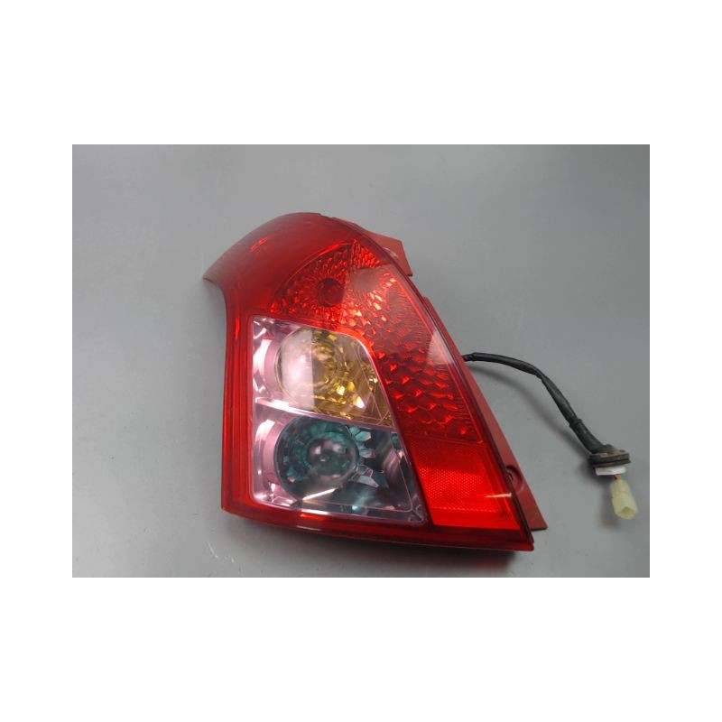 FEU ARRIERE GAUCHE  SUZUKI SWIFT III 2005-2011