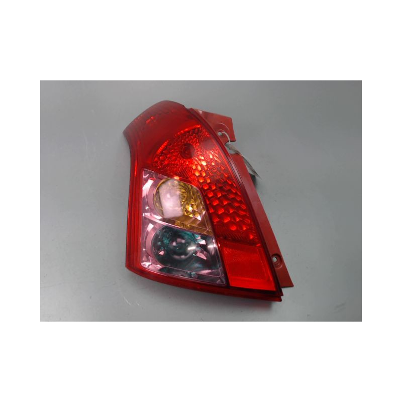 FEU ARRIERE GAUCHE  SUZUKI SWIFT III 2005-2011