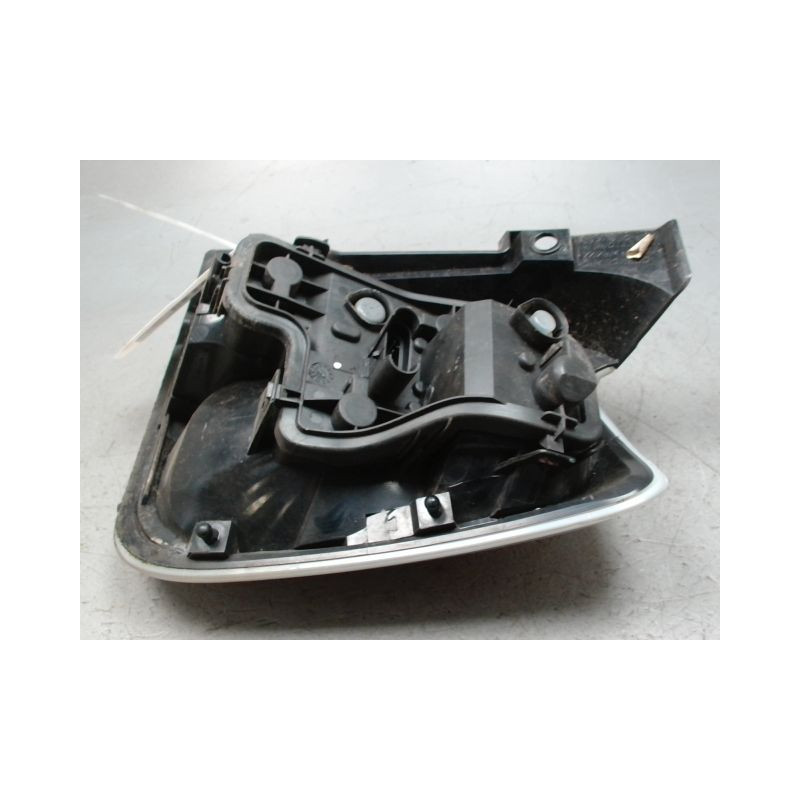 FEU ARRIERE GAUCHE  FIAT 500 C 09-