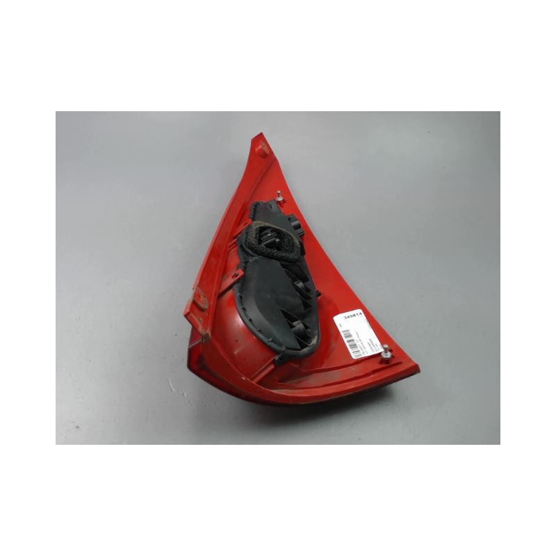 FEU ARRIERE GAUCHE  PEUGEOT 107 Phase 1 2005-2008