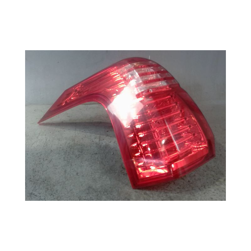 FEU ARRIERE GAUCHE  PEUGEOT 5008 2009-