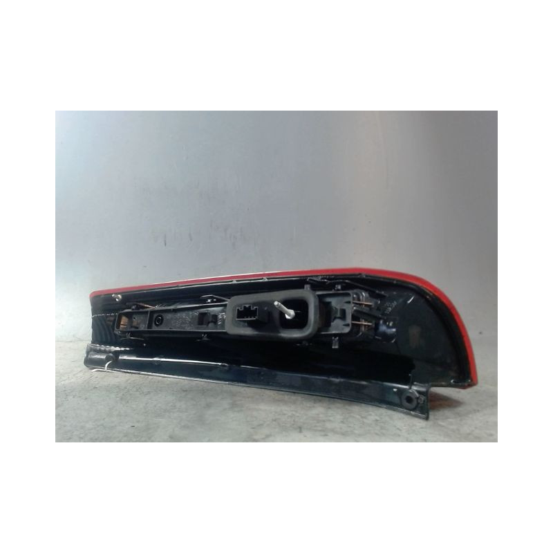 FEU ARRIERE GAUCHE  FORD FIESTA 02 -05