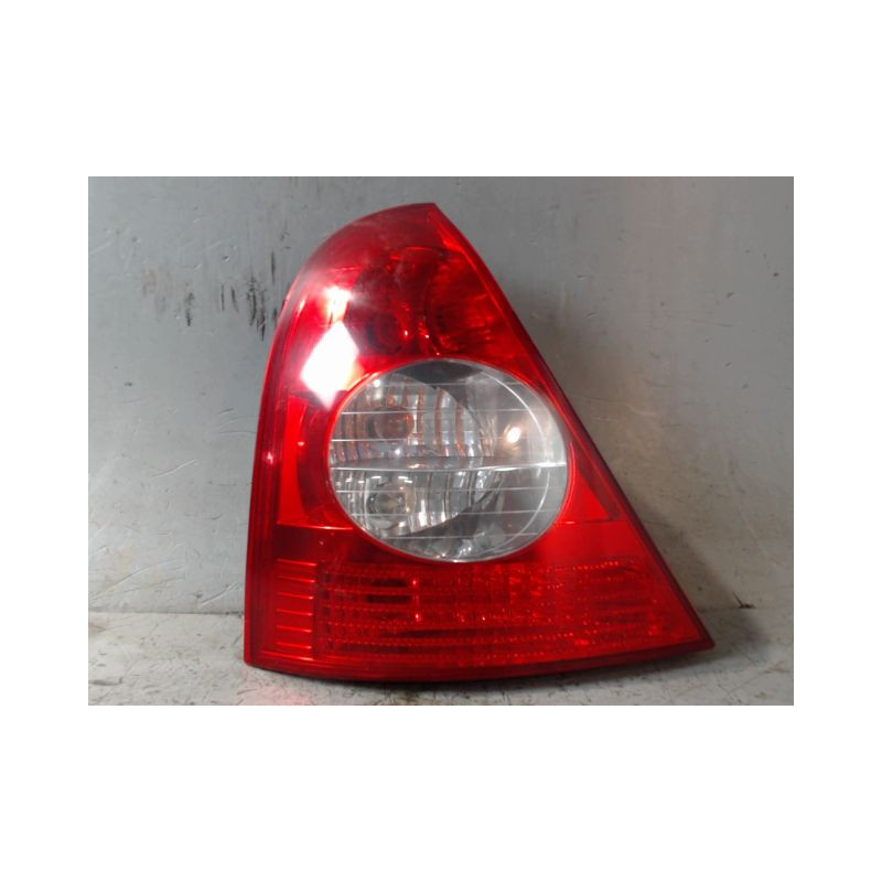 FEU ARRIERE GAUCHE  RENAULT CLIO II PH.2 01-06