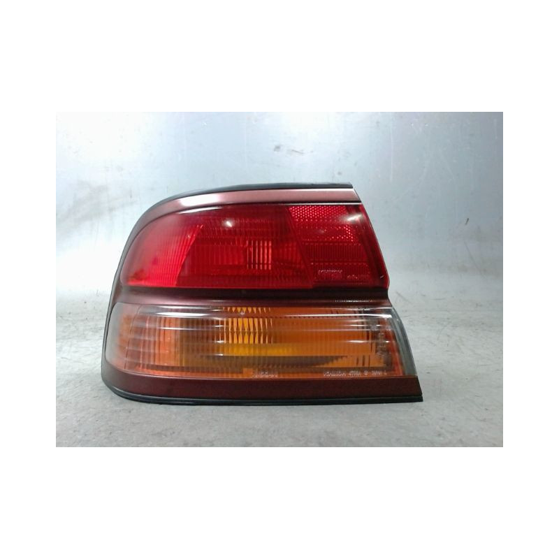 FEU ARRIERE GAUCHE  NISSAN MAXIMA-QX
