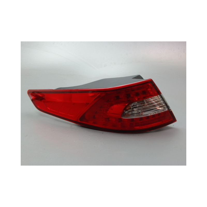 FEU ARRIERE GAUCHE  KIA OPTIMA