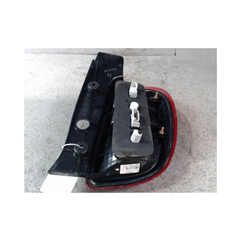 FEU ARRIERE GAUCHE  NISSAN MICRA 2009-