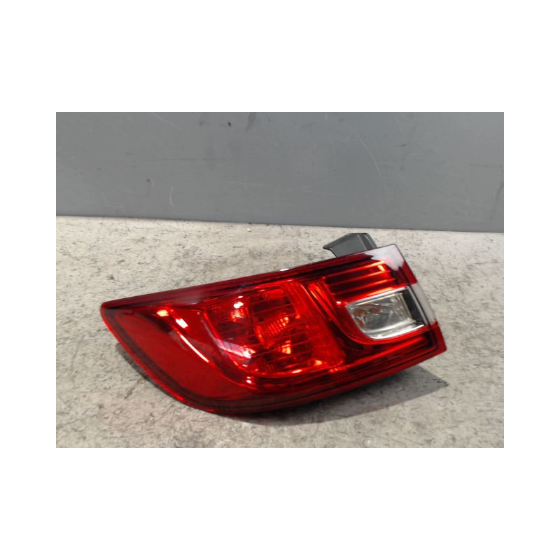 FEU ARRIERE GAUCHE  RENAULT CLIO IV