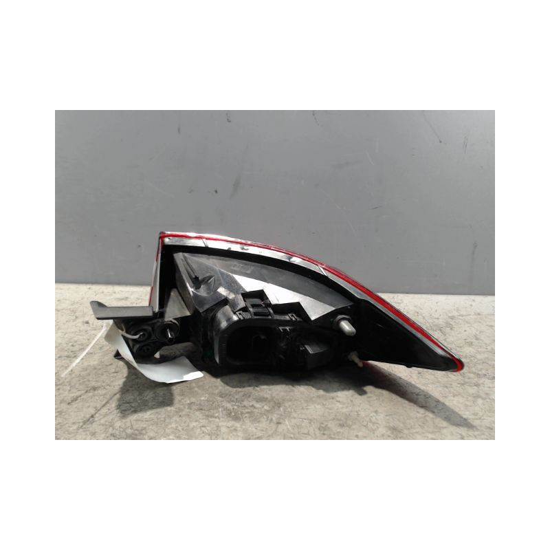 FEU ARRIERE GAUCHE  RENAULT CLIO IV