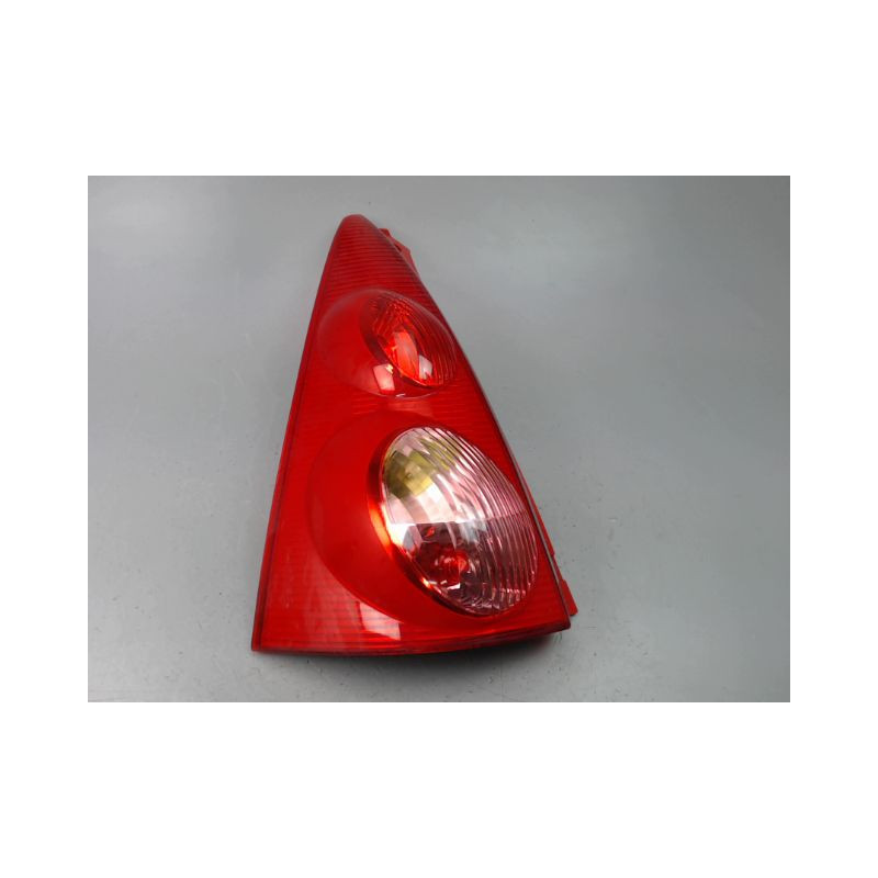 FEU ARRIERE GAUCHE  PEUGEOT 107 Phase 2 2009-2012