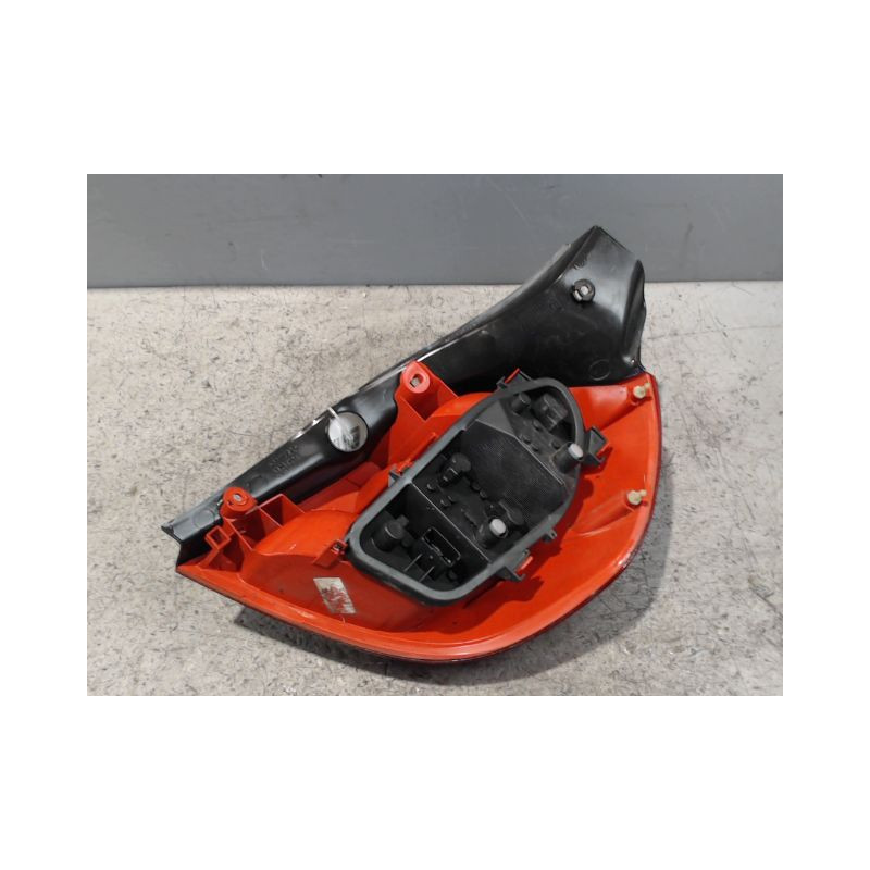 FEU ARRIERE GAUCHE  RENAULT CLIO III 2005-