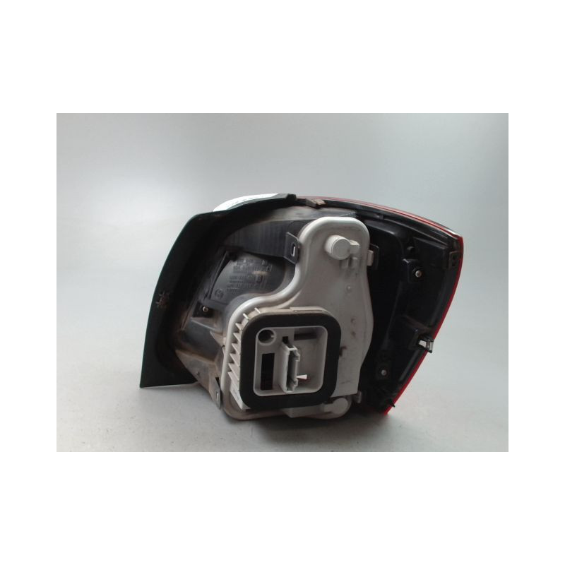 FEU ARRIERE GAUCHE  VOLKSWAGEN POLO V Phase 1 2009-...