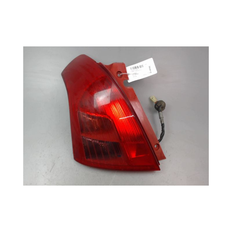 FEU ARRIERE GAUCHE  SUZUKI SWIFT III 2005-2011