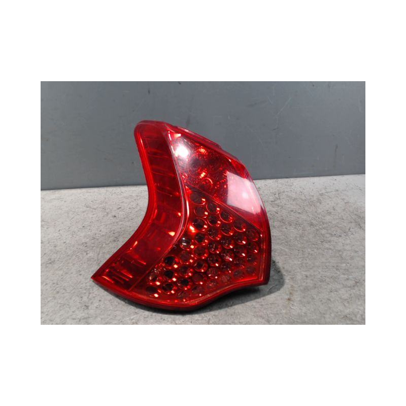 FEU ARRIERE GAUCHE  PEUGEOT 3008 2009-