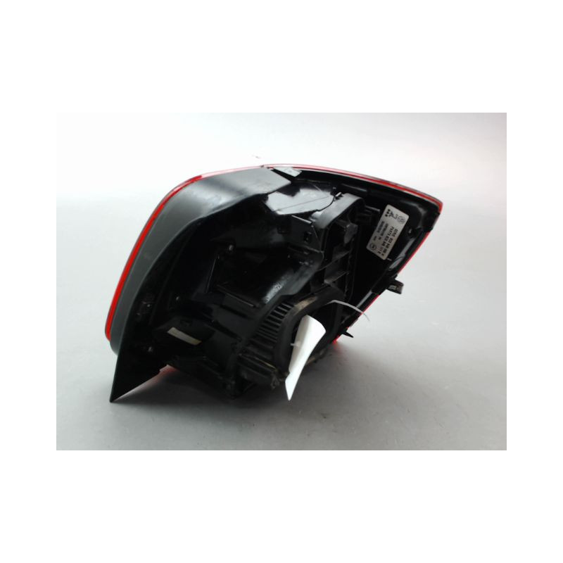 FEU ARRIERE GAUCHE  VOLKSWAGEN POLO V Phase 1 (6R) 2009-2014