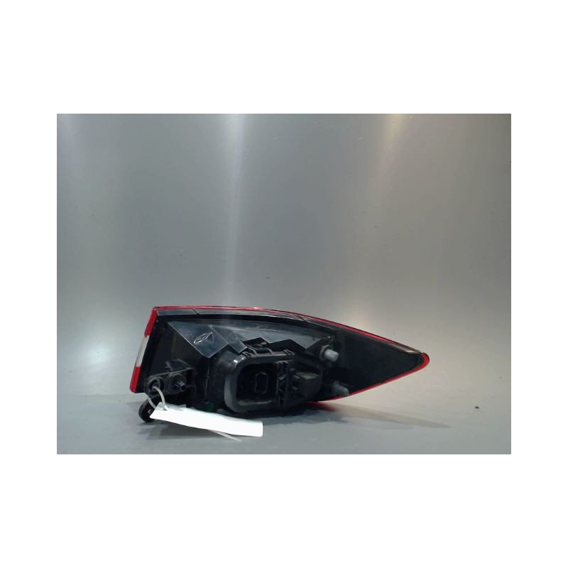 FEU ARRIERE GAUCHE  RENAULT CLIO
