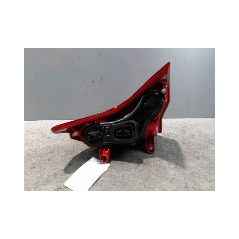 FEU ARRIERE GAUCHE  PEUGEOT 3008 2009-