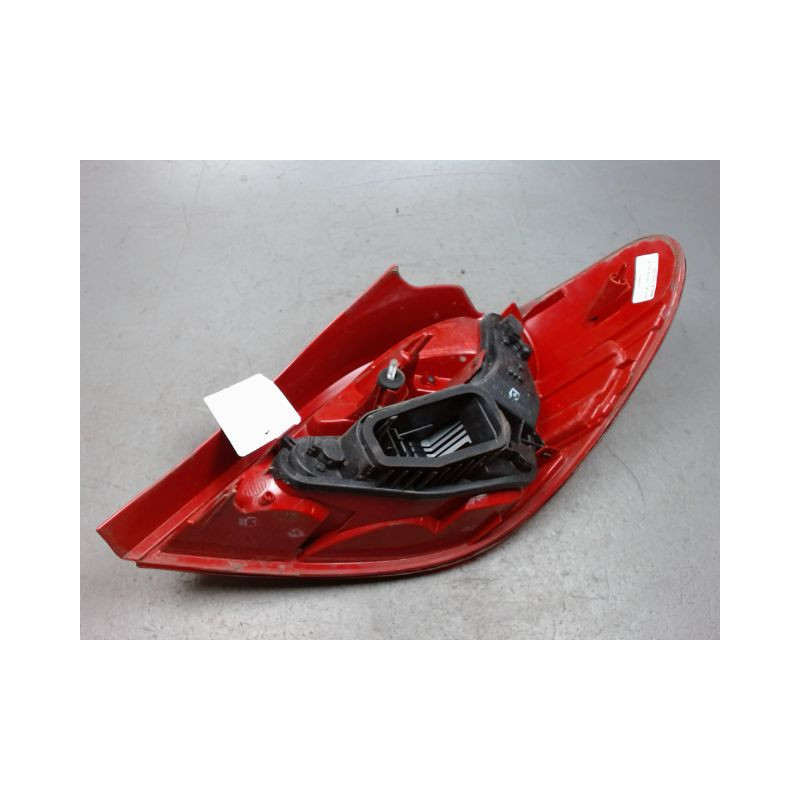 FEU ARRIERE GAUCHE  PEUGEOT 207 5P