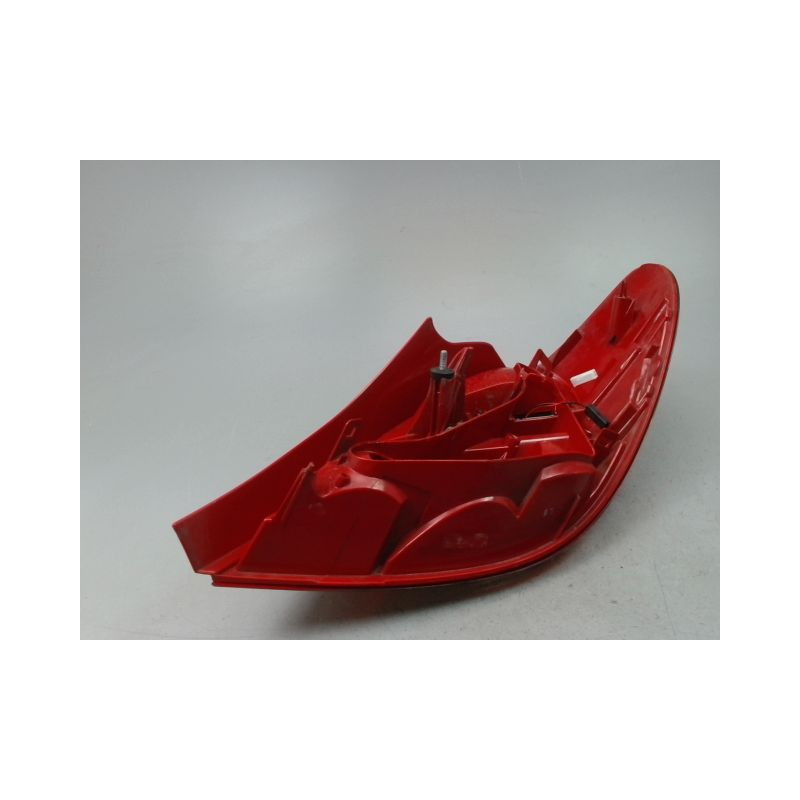 FEU ARRIERE GAUCHE  PEUGEOT 207 2006-2013