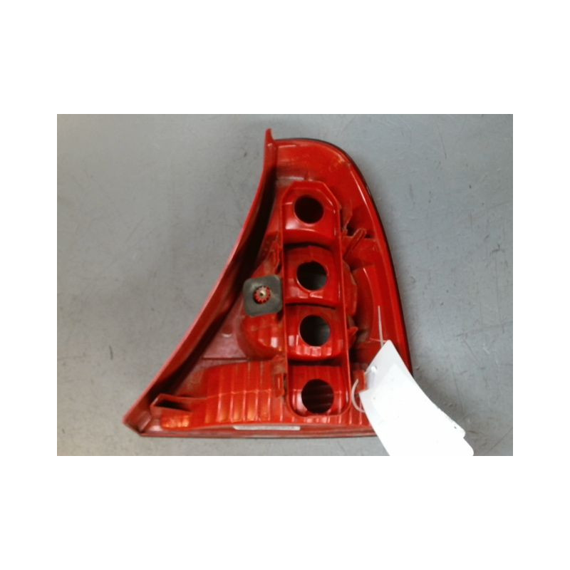 FEU ARRIERE GAUCHE  RENAULT CLIO II PH.2 01-06