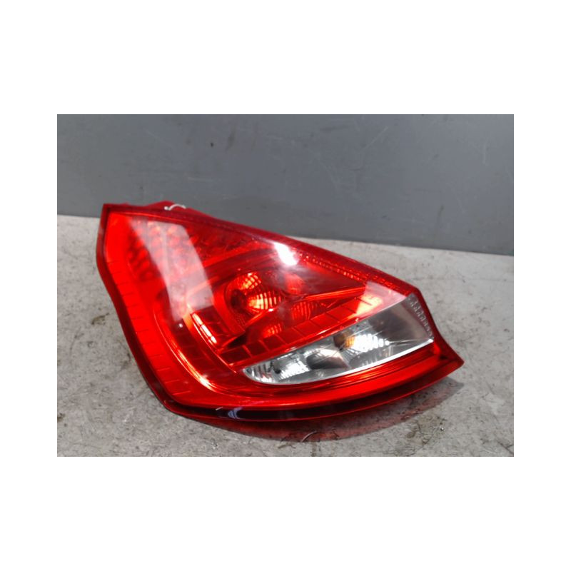 FEU ARRIERE GAUCHE  FORD FIESTA 2005-