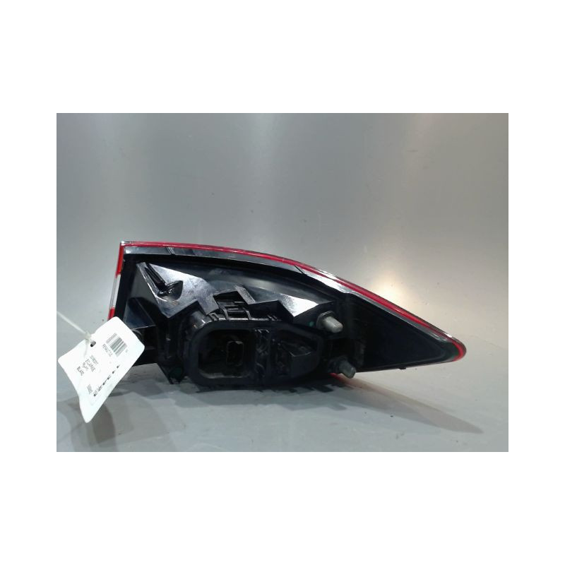 FEU ARRIERE GAUCHE  RENAULT CLIO