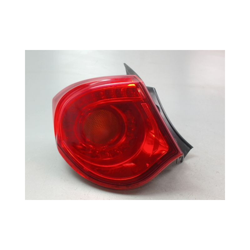 FEU ARRIERE GAUCHE  ALFA ROMEO GUILIETTA 2010-