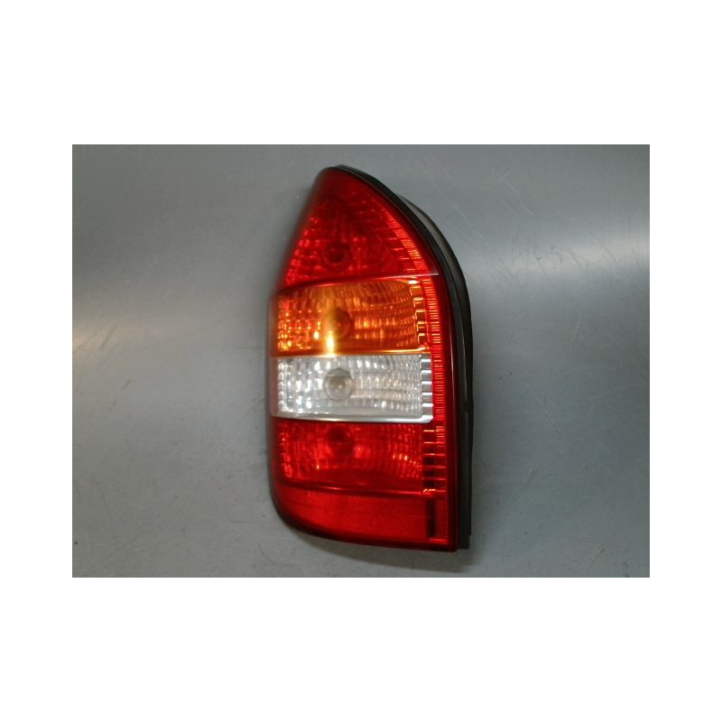 FEU ARRIERE GAUCHE  OPEL ZAFIRA