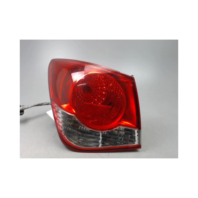 FEU ARRIERE GAUCHE  CHEVROLET CRUZE BERL. 2009-...