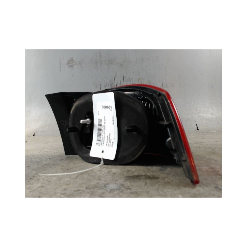 FEU ARRIERE GAUCHE  RENAULT LAGUNA II 2005-2007