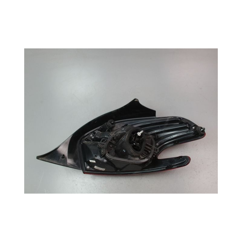 FEU ARRIERE GAUCHE  PEUGEOT 208 Phase 1 2012-...