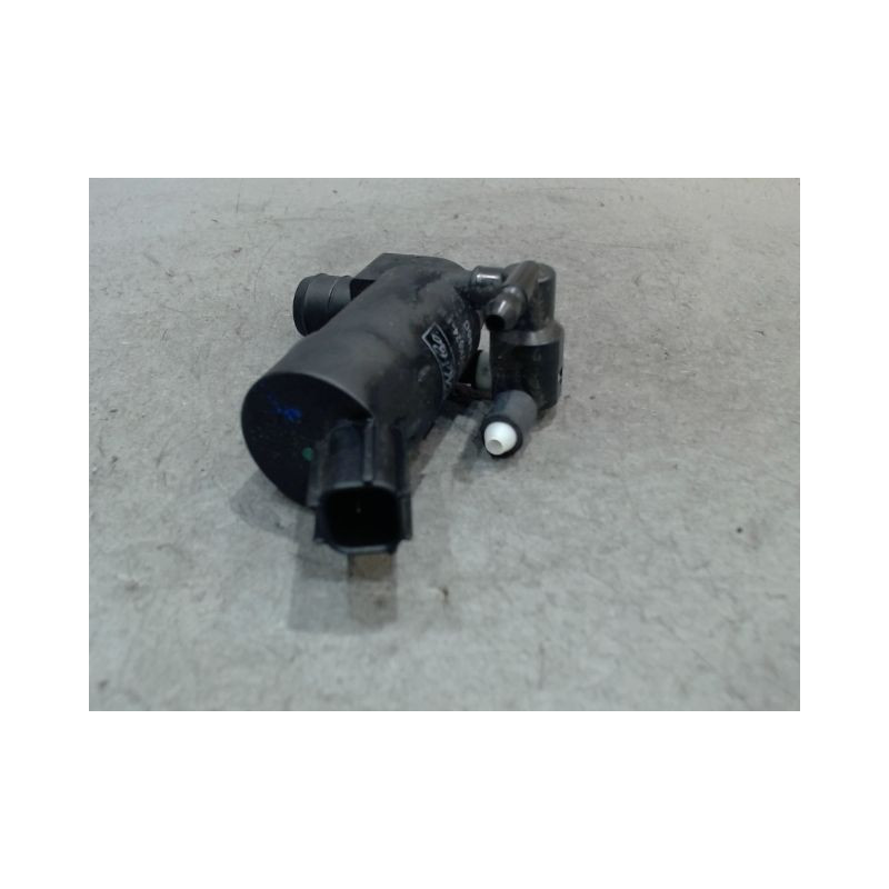 POMPE LAVE-GLACE AVANT FORD KUGA
