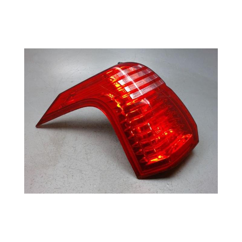FEU ARRIERE GAUCHE  PEUGEOT 5008 2009-