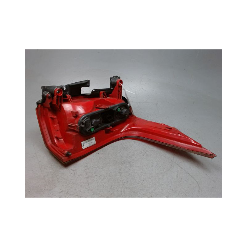 FEU ARRIERE GAUCHE  PEUGEOT 5008 2009-
