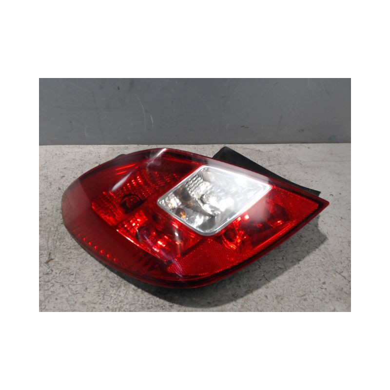 FEU ARRIERE GAUCHE  OPEL CORSA 06-09
