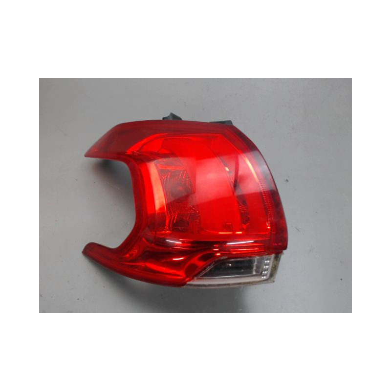 FEU ARRIERE GAUCHE  PEUGEOT 2008