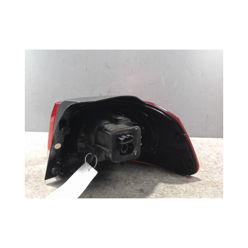 FEU ARRIERE GAUCHE  VOLKSWAGEN GOLF VI 2008-