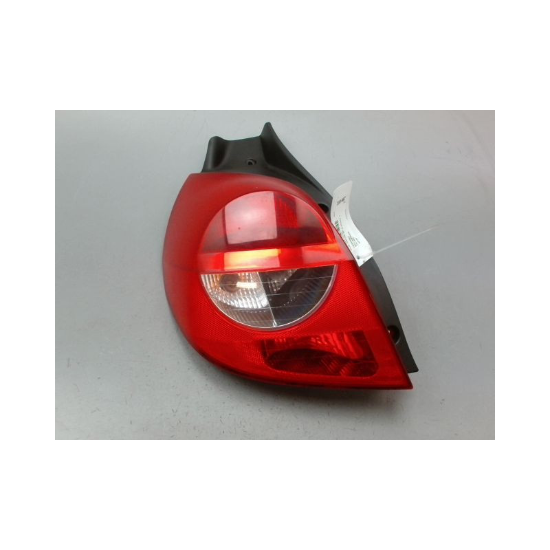 FEU ARRIERE GAUCHE  RENAULT CLIO III Phase 1 2005-2009