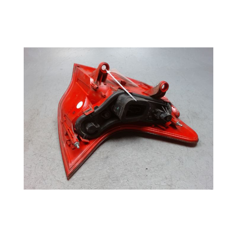 FEU ARRIERE GAUCHE  PEUGEOT 3008 2009-