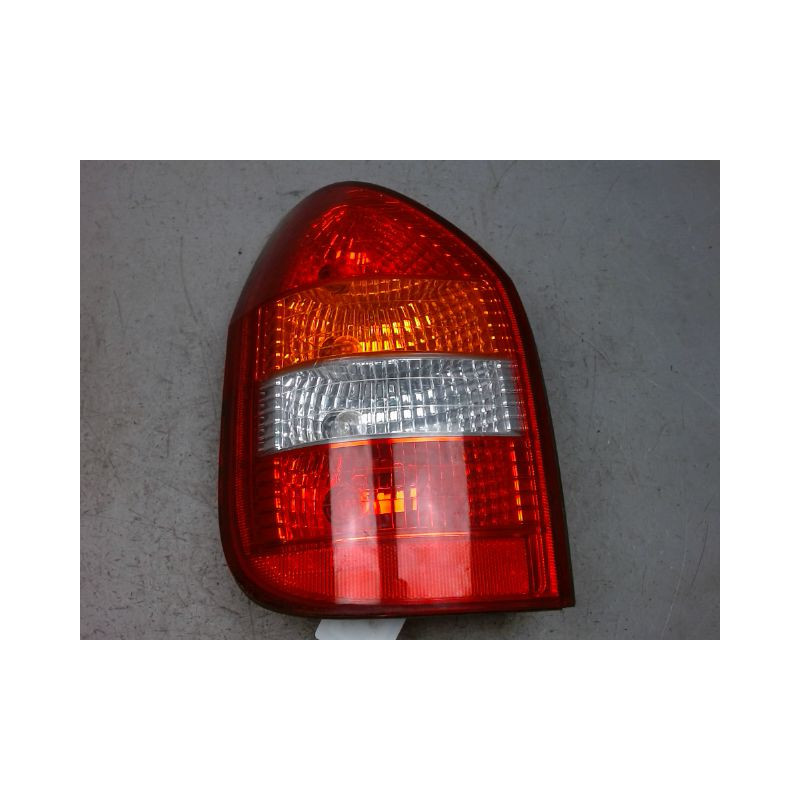 FEU ARRIERE GAUCHE  OPEL ZAFIRA