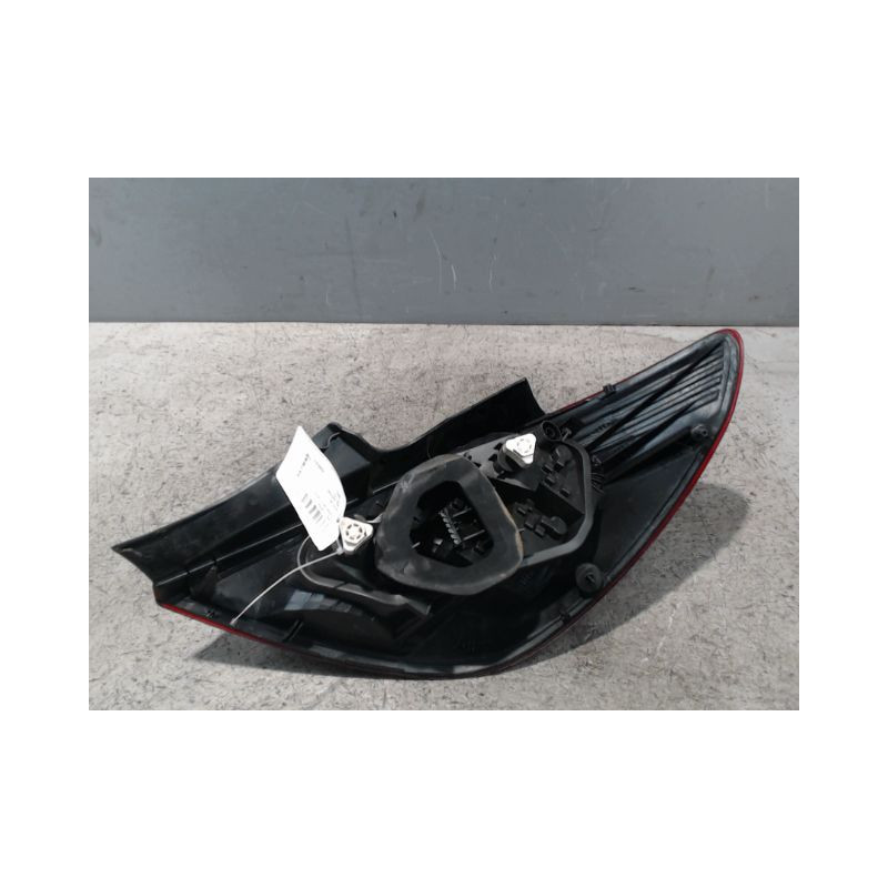 FEU ARRIERE GAUCHE  OPEL CORSA 2010-