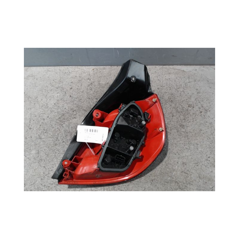 FEU ARRIERE GAUCHE  RENAULT CLIO III 2005-
