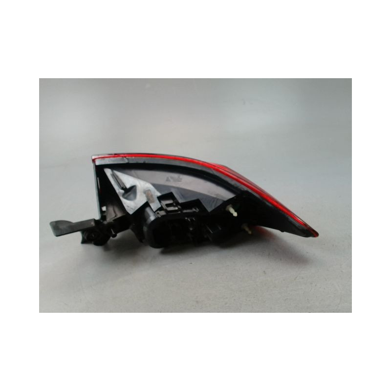 FEU ARRIERE GAUCHE  RENAULT CLIO IV Phase 1 2012-...